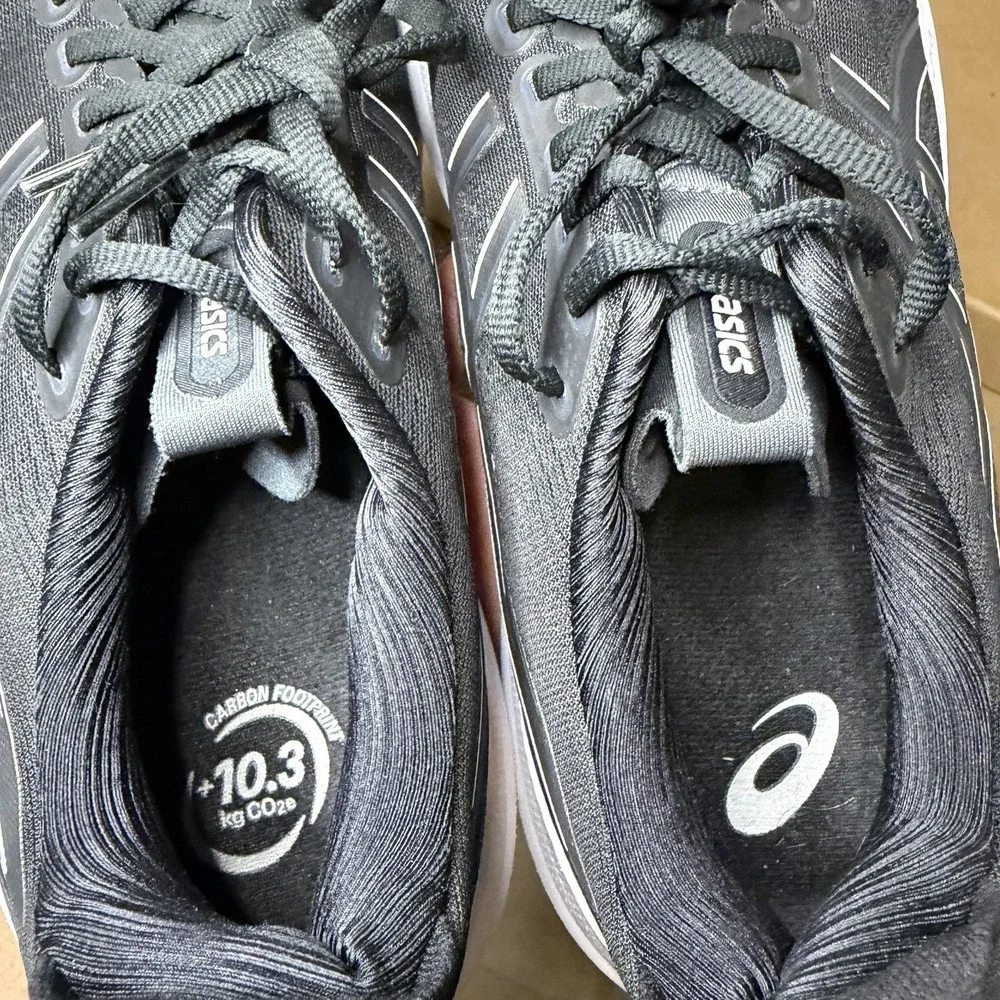 ASICS Gel-Kayano 32 Black White 1012B838 Women's Size 11 Running Shoes